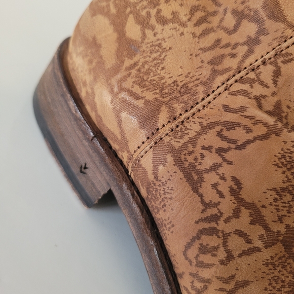 JOHN VARVATOS Morrison Sharpei Snake-Skin Motif Leather Boot - Handmade in Italy - Picture 7 of 16